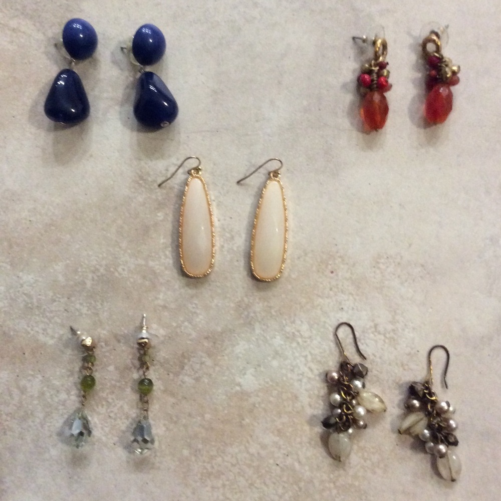 Women’s Fashion Earrings, 5 Pierced Earring Sets. Multiple Styles - Picture 1 of 7